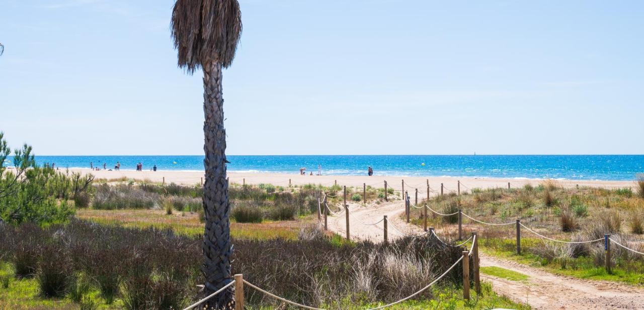 Maka Beach Apartment V Castelldefels Luaran gambar